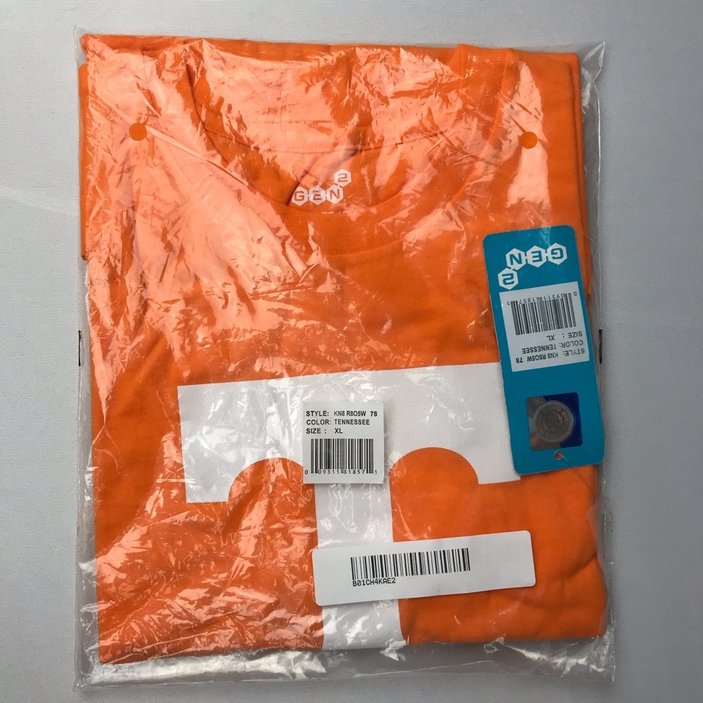 University of Tennessee, Boys T shirt XL